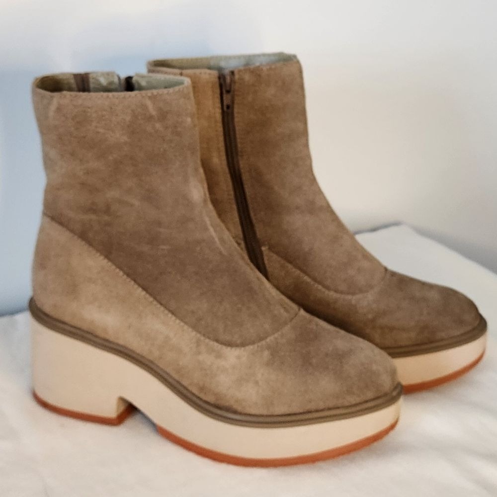 Gavin Suede Leather Platform Ankle Boots Side Zip Taupe Neutral 8.5M